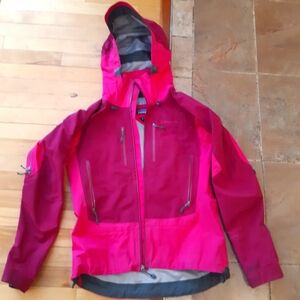 Patagonia pink outershell small